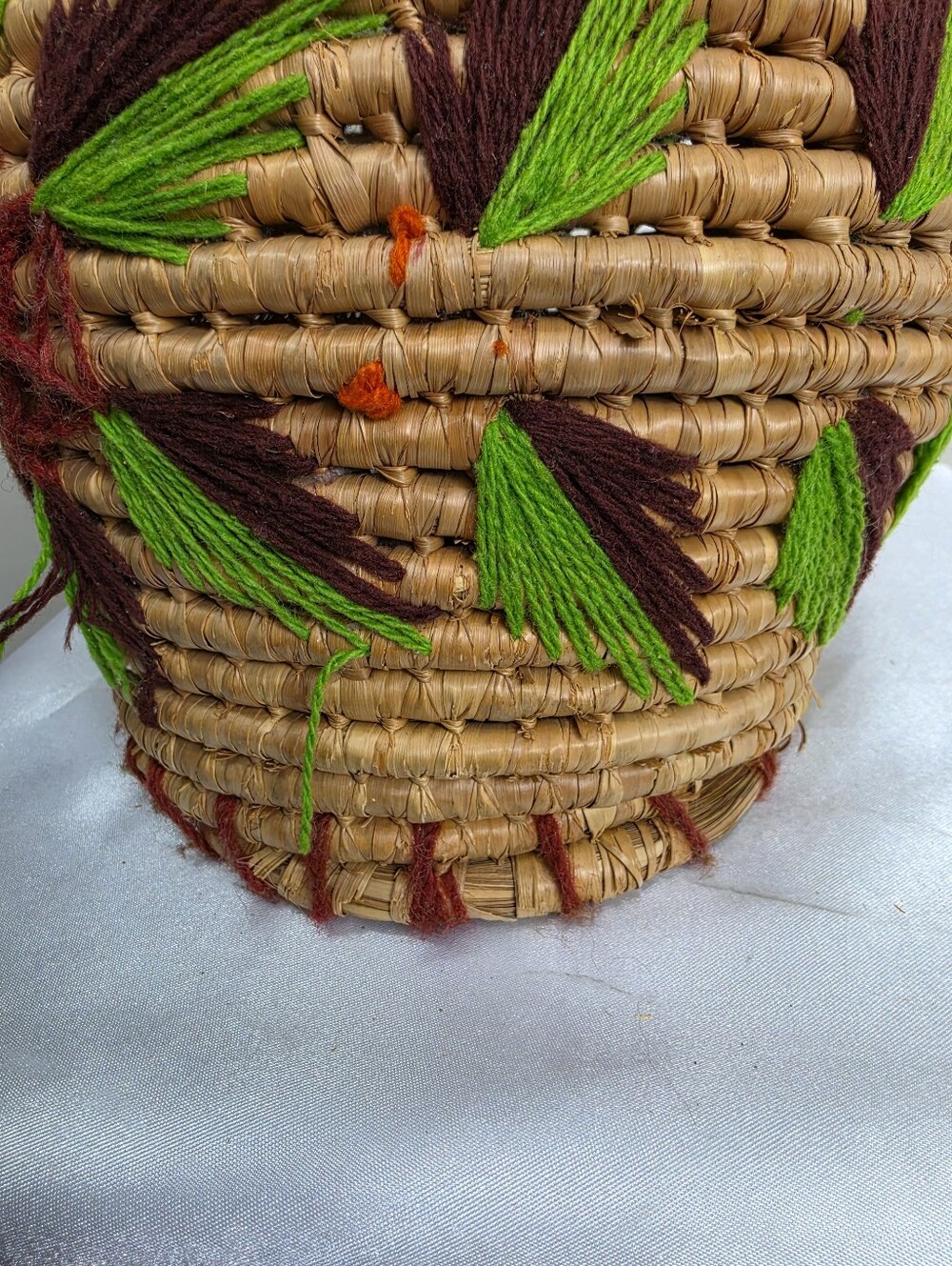 Vintage Woven Straw Bucket Bag with Green & Brown Embroidery - Picture 8 of 12